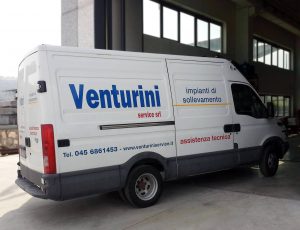 Furgone Venturini Service Furgone per manutenzione e assistenza gru Venturini Service